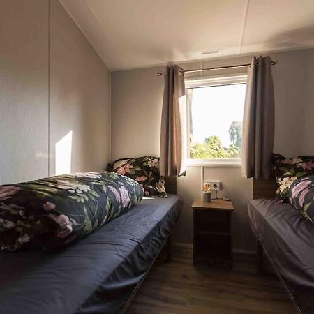 Вилла 6-Persoons Chalet In Voorthuizen Op De Veluwe Экстерьер фото