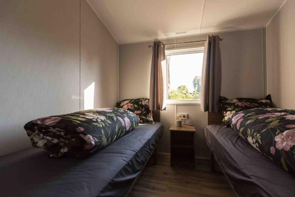 Вилла 6-Persoons Chalet In Voorthuizen Op De Veluwe Экстерьер фото