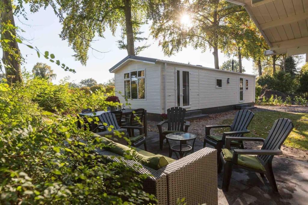 Вилла 6-Persoons Chalet In Voorthuizen Op De Veluwe Экстерьер фото